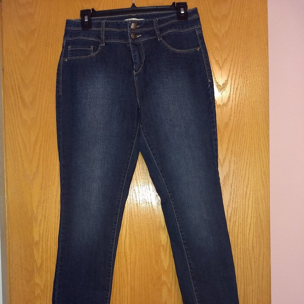 NWT NYDJ  JEANS SIZE 10.